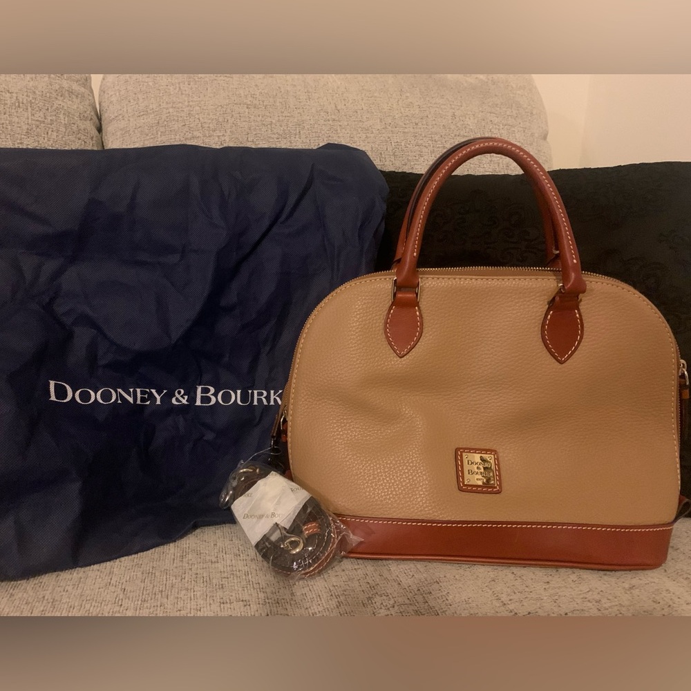 NWOT Dooney & Bourke Bag